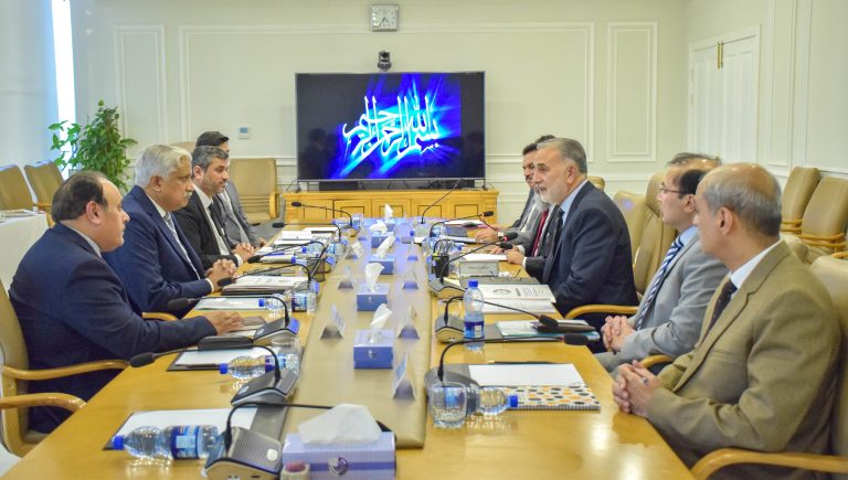 Meeting with Lt Gen (R) Muhammad Saeed, Chairman WAPDA at NAB HQ on 23-10-2025. (2)