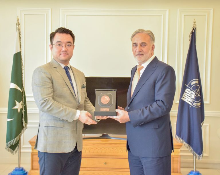 Meeting of Chairman NAB Gen (r) Nazir Ahmed with Mr. Jiang Chao, Bureau Chief of Xinhua News Agency on 5th November 2025.