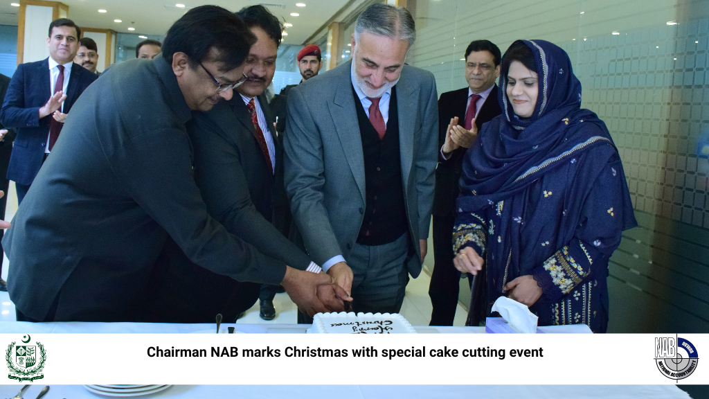 Chairman NAB marks Christmas with special cake cutting event